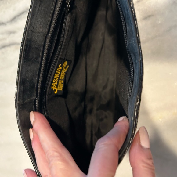 Jasmin authentic snake skin envelope with zipper - Picture 2 of 5